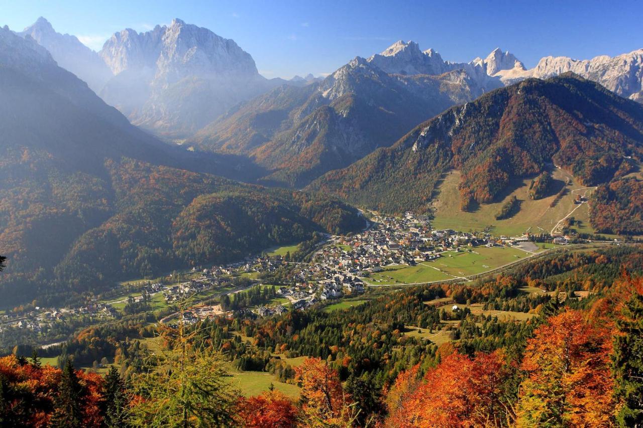 Kronau Chalet Resort Kranjska Gora Exterior foto